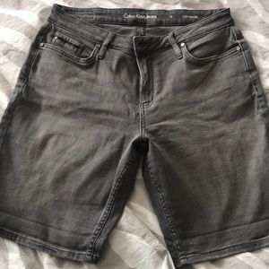 Calvin Klein City Short